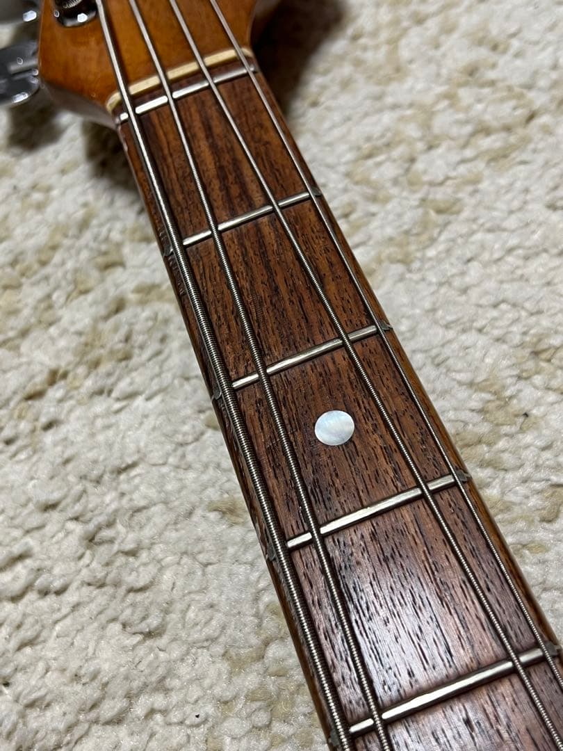 Unitone Basso エレキベース ビザール グヤトーン テスコ