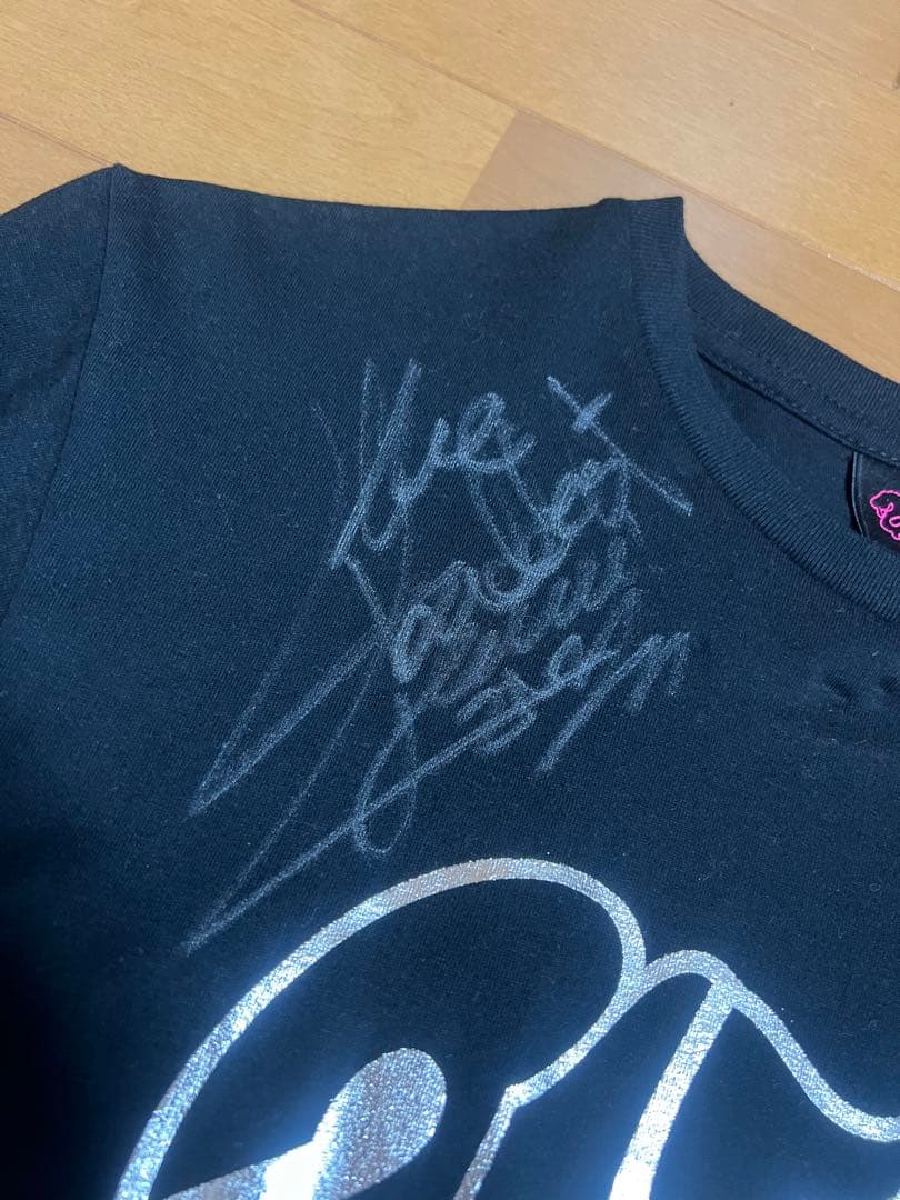 2ne1 サインTシャツ　2012 NEW EVOLUTION IN JAPAN