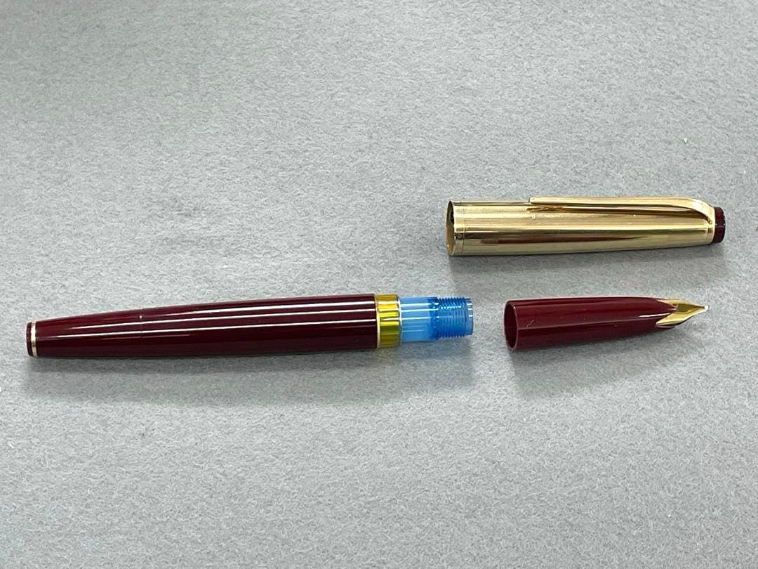 MONTBLANC モンブラン　マイスターシュテュック No.74　赤軸