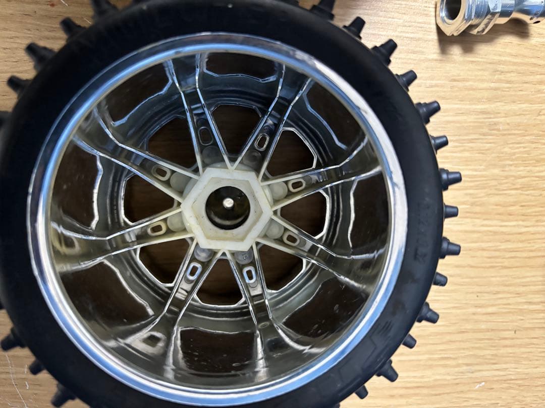 hpi サベージPROLINE 23ミリハブ付き