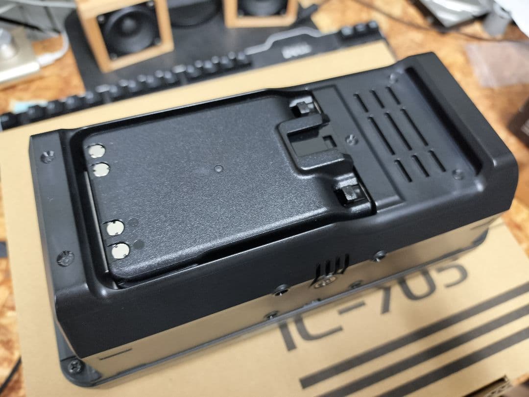 Icom IC-705 トランシーバー D-STAR対応