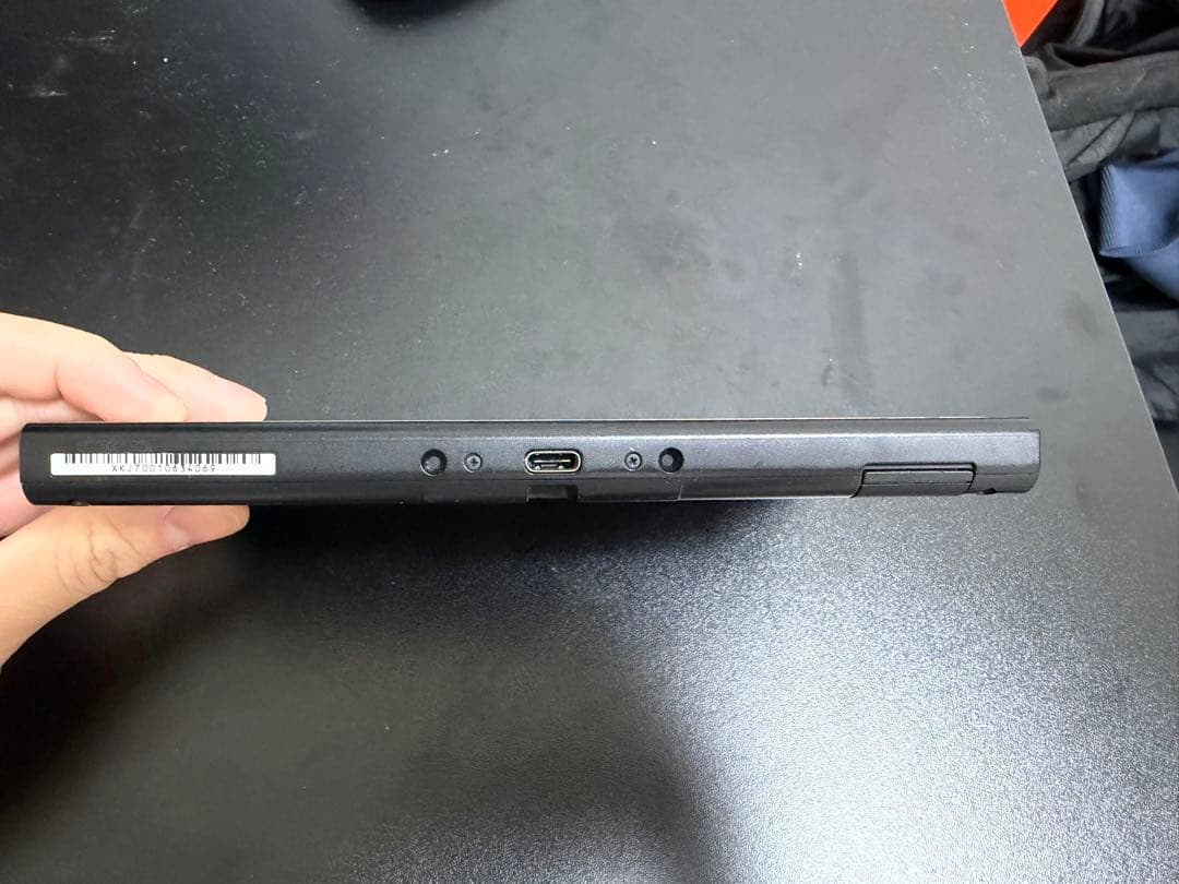 Nintendo Switch 本体 青と赤のJoy-Con