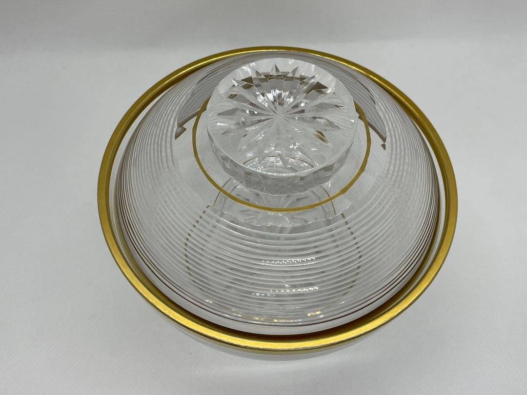 【和食器】クリスタルガラス　金縁輪線蓋茶碗　美しいガラス食器　バカラ風