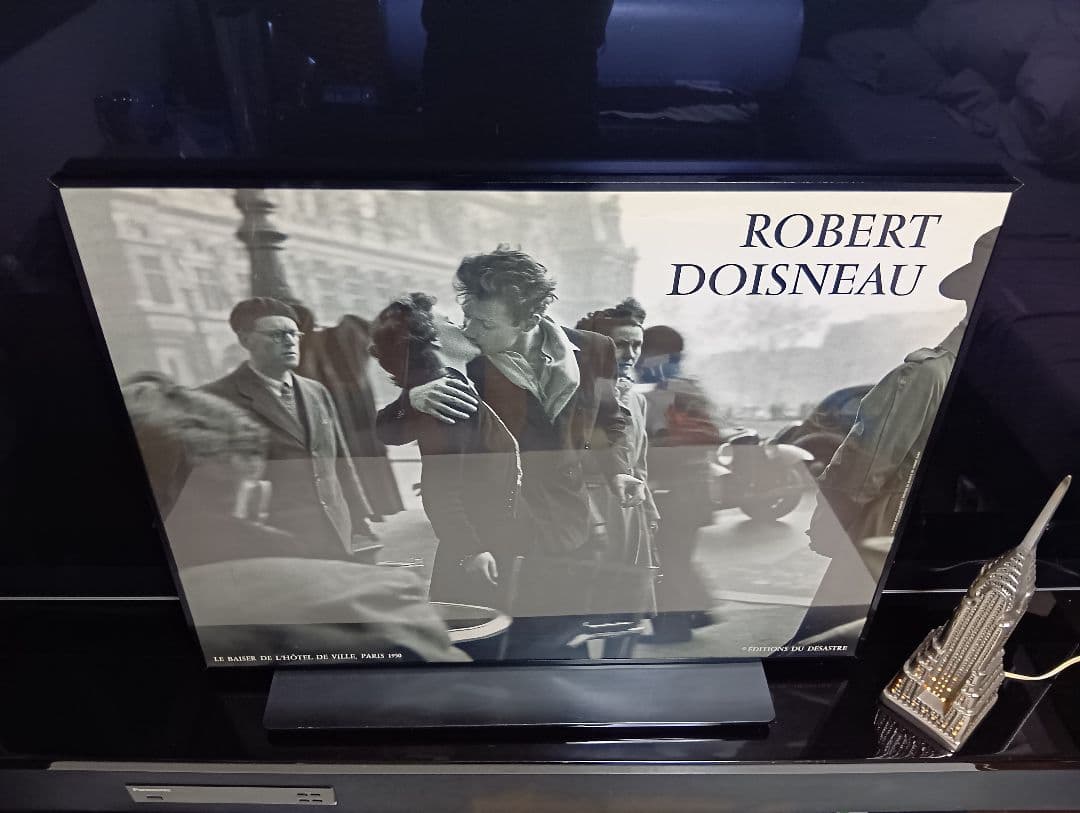 1980's　ロベール ドアノー　フランス製　パリ市庁舎前のキス　ポスター