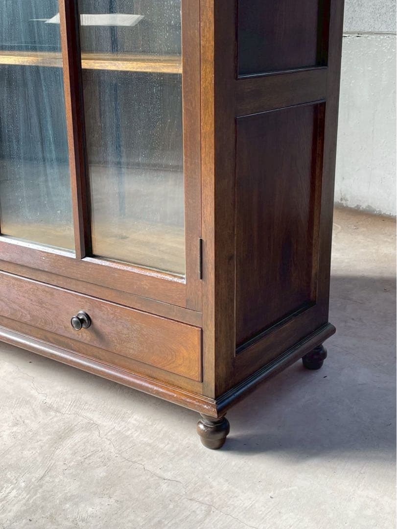 激レア‼️イギリス　アンティーク　丸足　キュリオケース　什器　キャビネット　英国