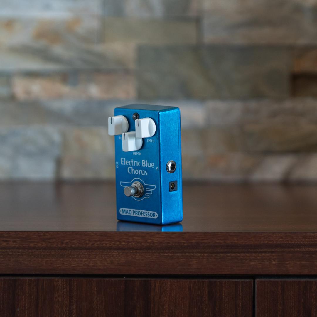 ギター MAD PROFESSOR Electric Blue Chorus