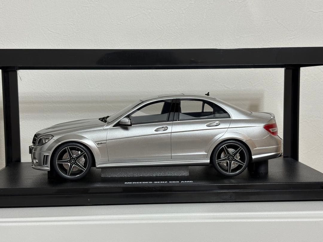 GTスピリット 1/18 メルセデスベンツ C63 AMG 2008 シルバー