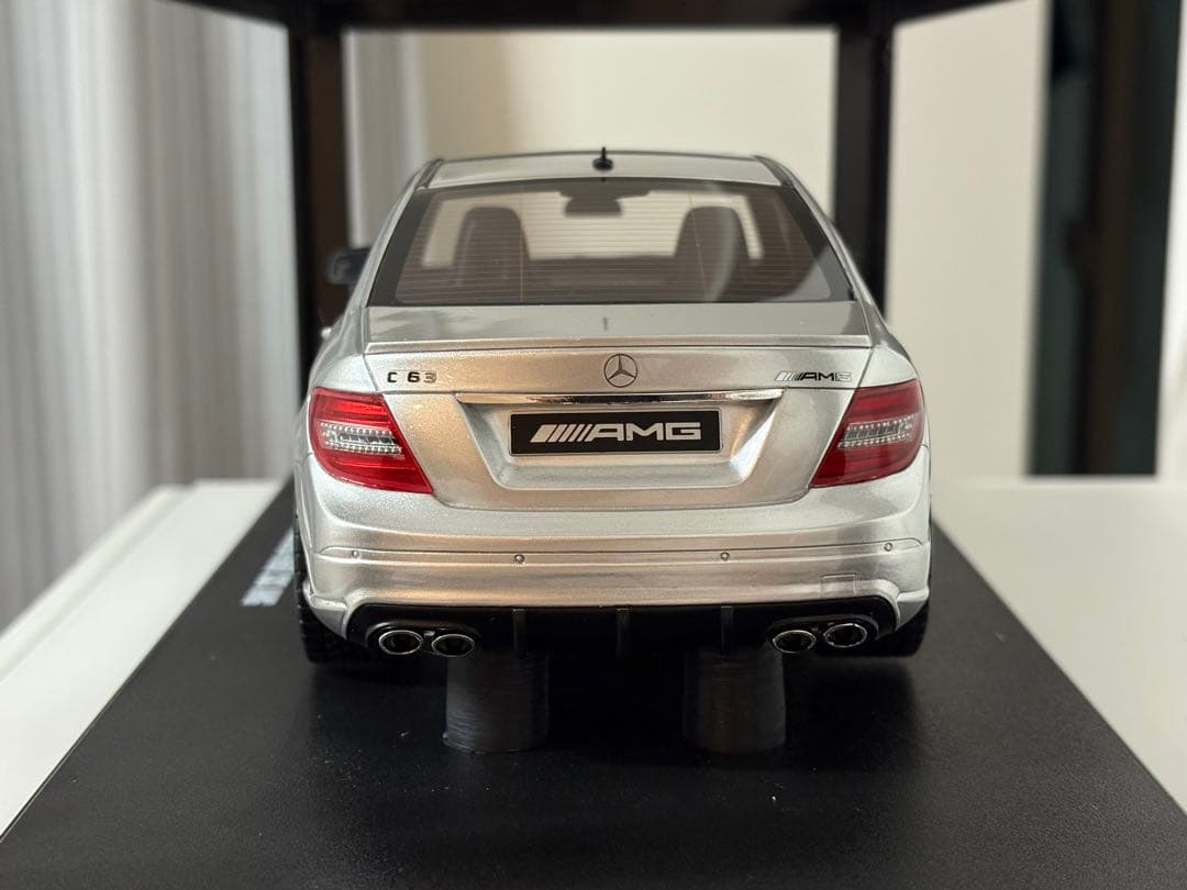 GTスピリット 1/18 メルセデスベンツ C63 AMG 2008 シルバー