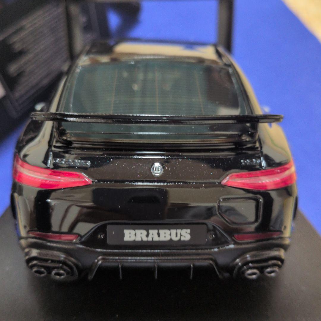 ミニカー GT SPRIT 1/18 BRABUS 930