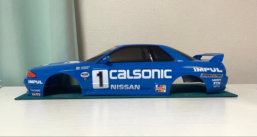 タミヤラジコンボディ　R32 カルソニックGTR