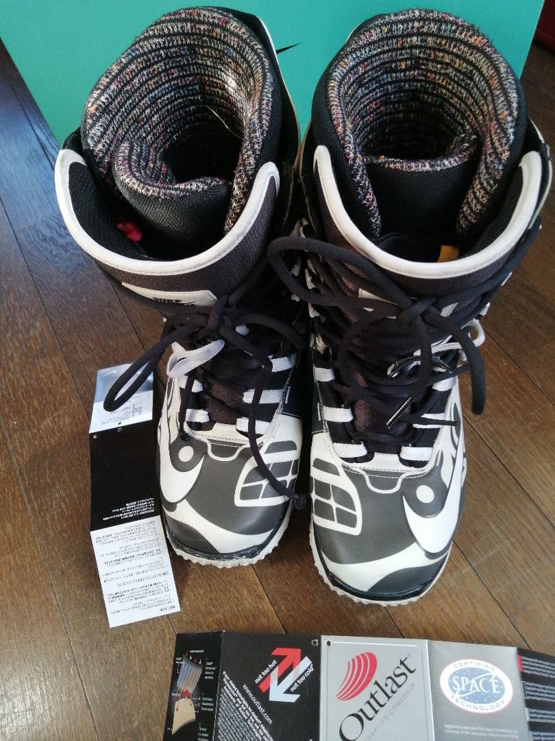 【期間限定オークション値下げ中】ナイキ スノーボードブーツ Nike Kaiju