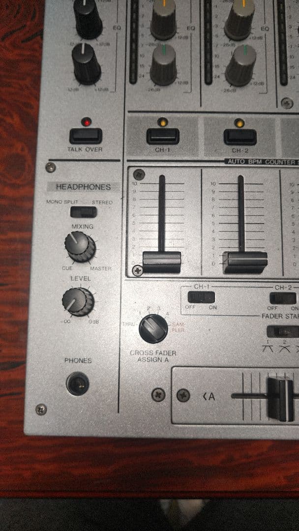 美品　Pioneer DJM-600 DJミキサー　中古品