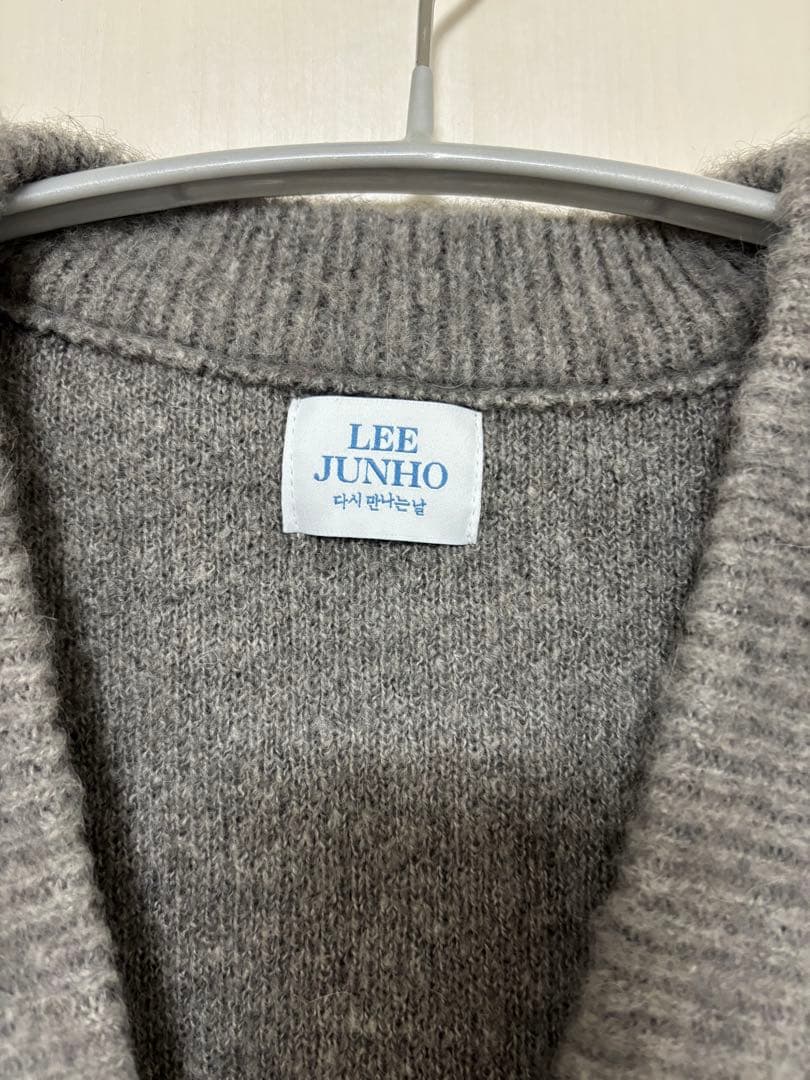 LEE JUNHO グレー カーディガン
