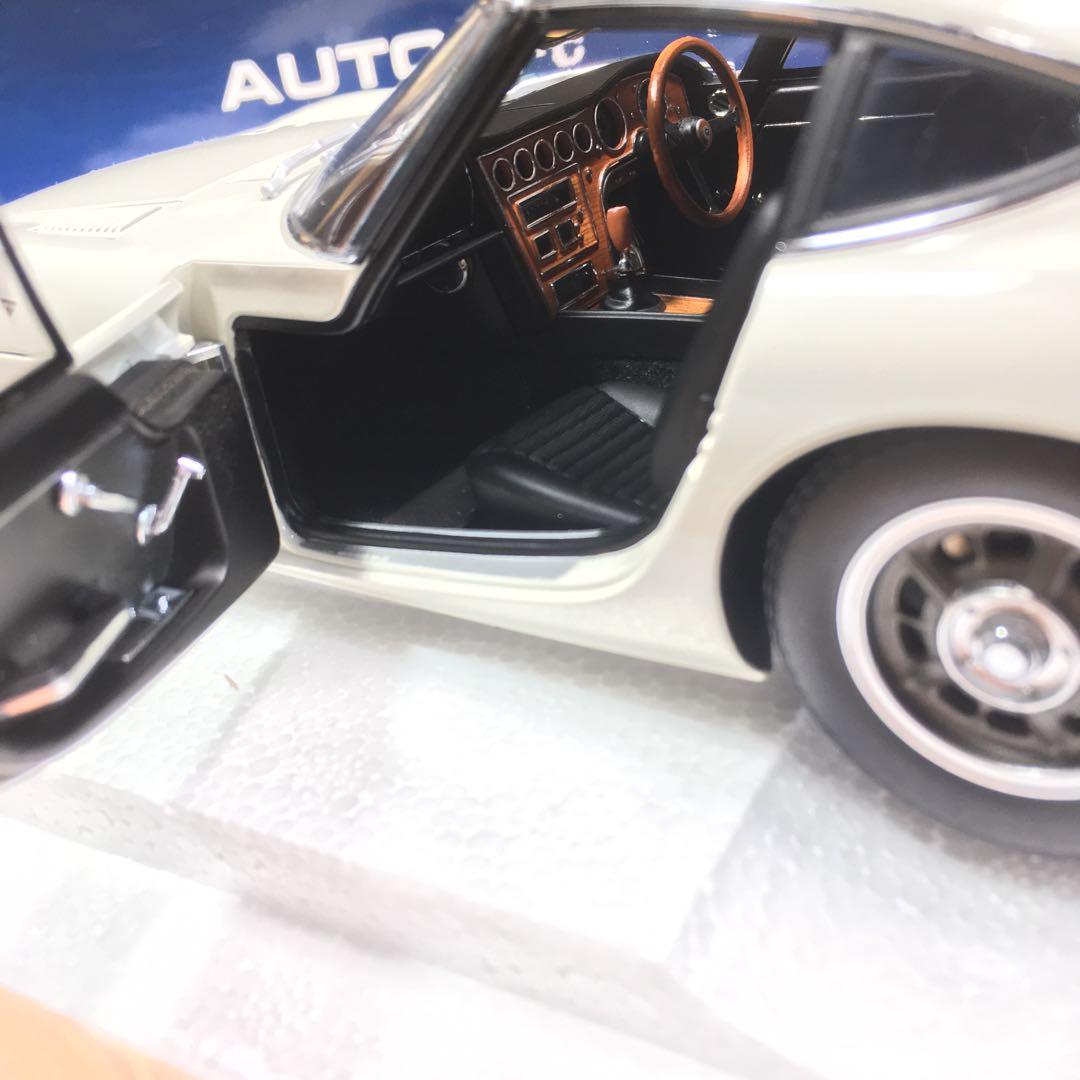 オートアート　トヨタ2000GT 再販版　超美品