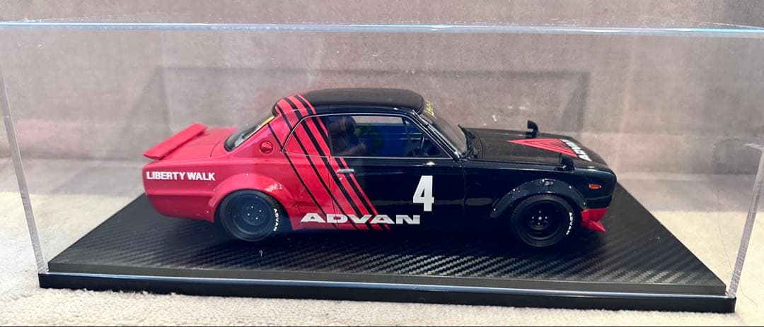 LIBERTY WALK KPGC 10 ミニカー1／18サイズ