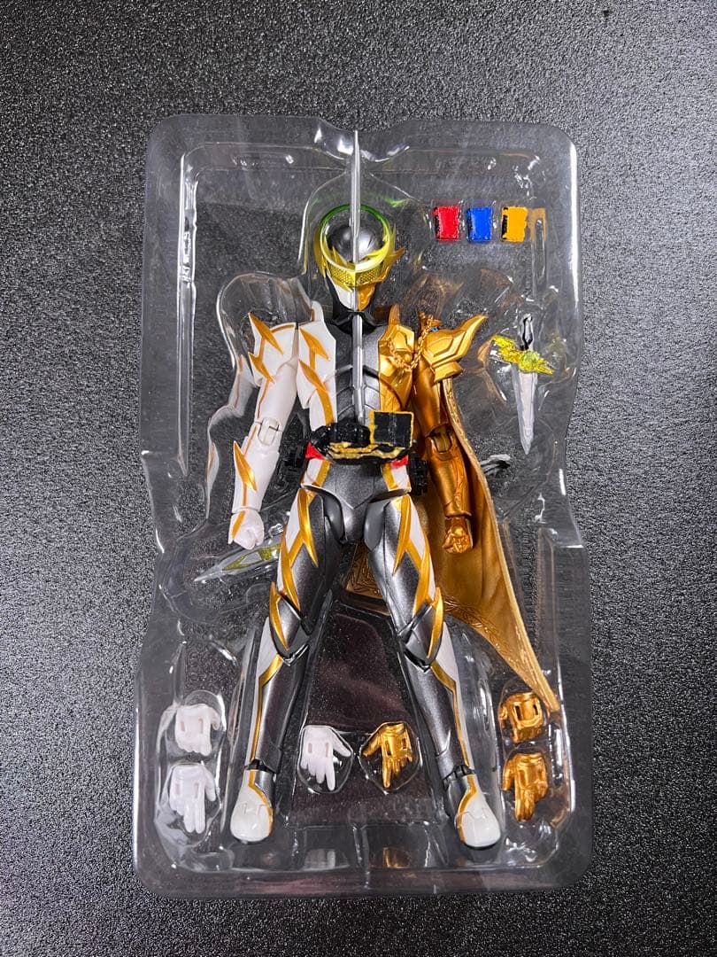 S.H.Figuarts 仮面ライダーセイバー 9種　フィギュアーツ