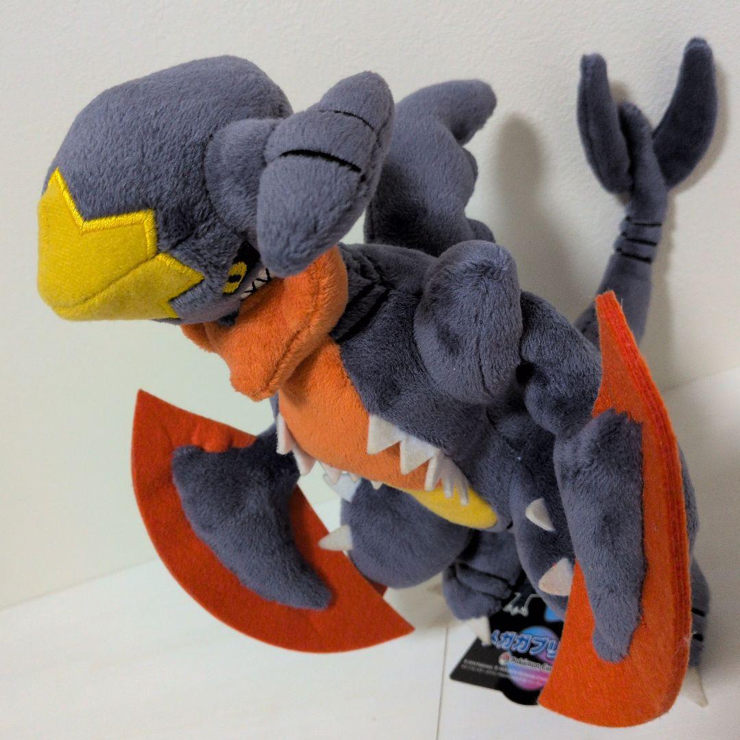 ポケモンセンター　メガガブリアス　ぬいぐるみ　ガブリアス　タグ付き