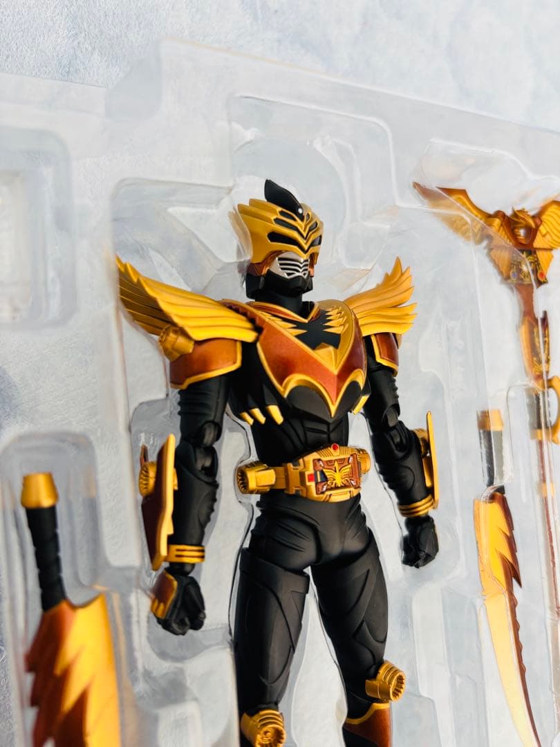 フィギュアアーツ　仮面ライダーオーディン