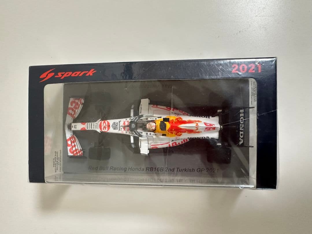 ミニカー Red Bull Racing Honda RB16B No.33 1/43
