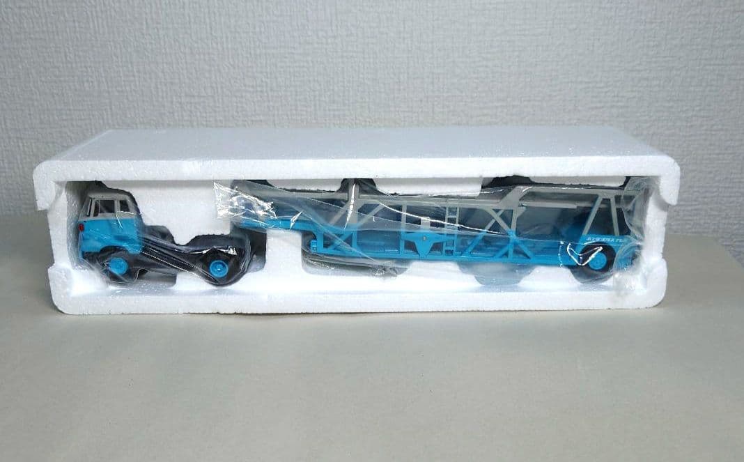 トミカビンテージネオ LV-N89 日野HE366カートランスポーター