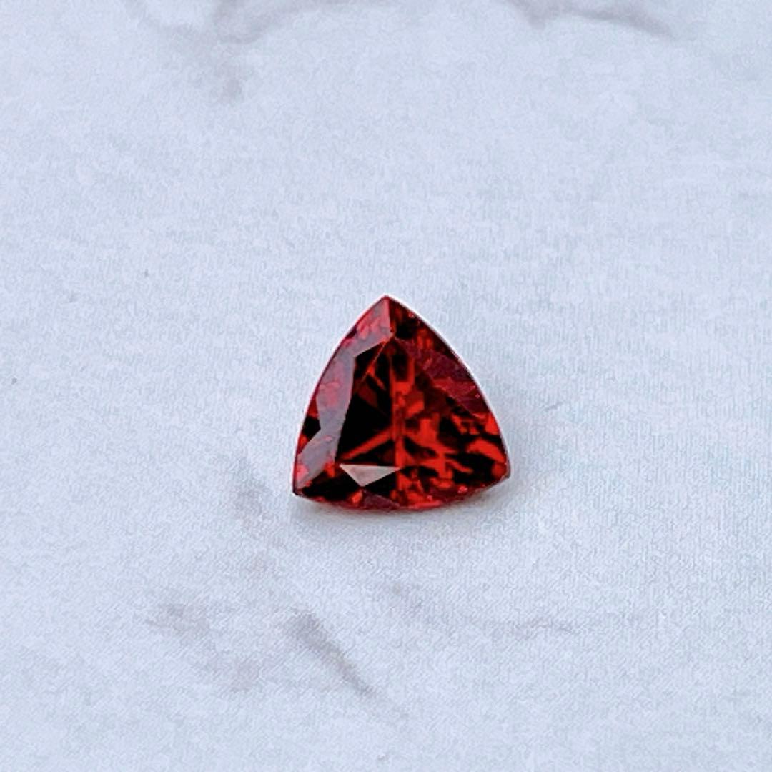 ガーネット　ルース　天然　天然石　スペサルティンガーネット　レディッシュオレンジ