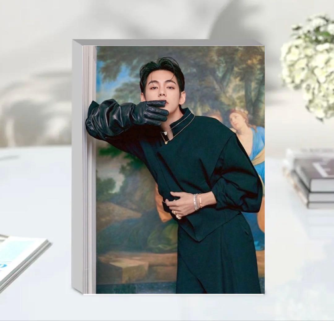 taehyung テヒョン　テテ アクリルブロック8×10.8cmスタンド付き