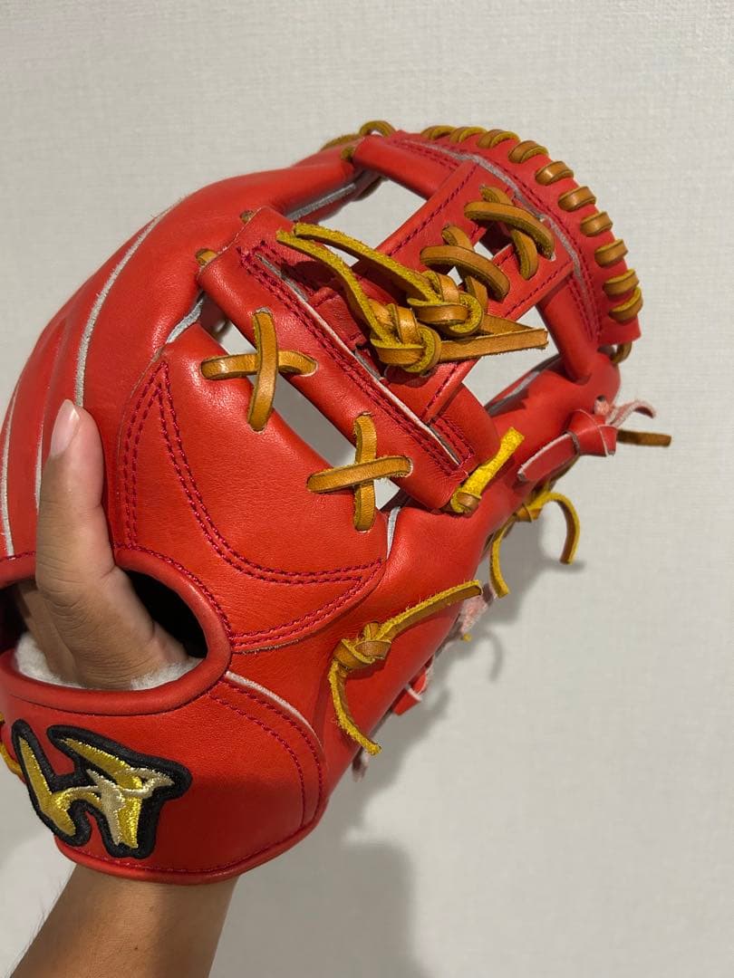 ワールドペガサス　野球グローブ  赤　軟式　硬式