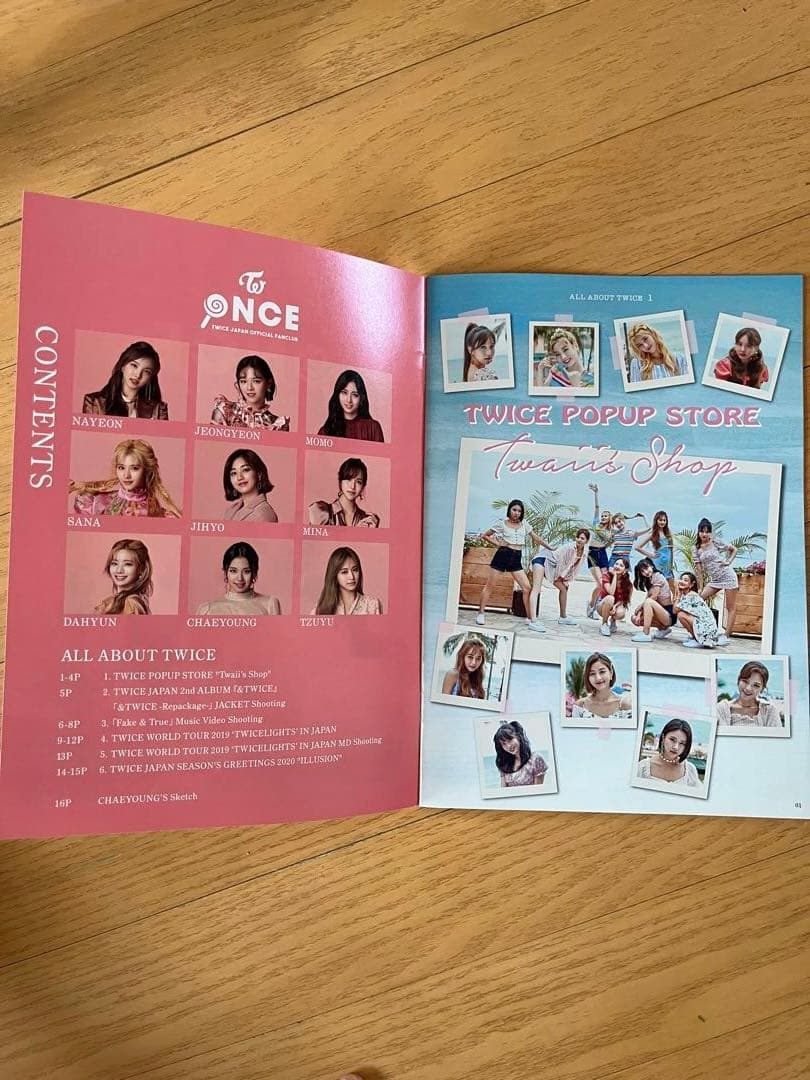 twiceトワイスグッズ　アルバム　うちわ　トートバッグ他