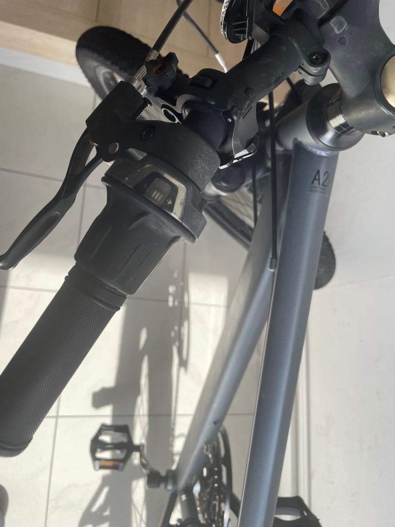 ジャンク　引き取り限定　自転車　splendide グレー　27 KENDA