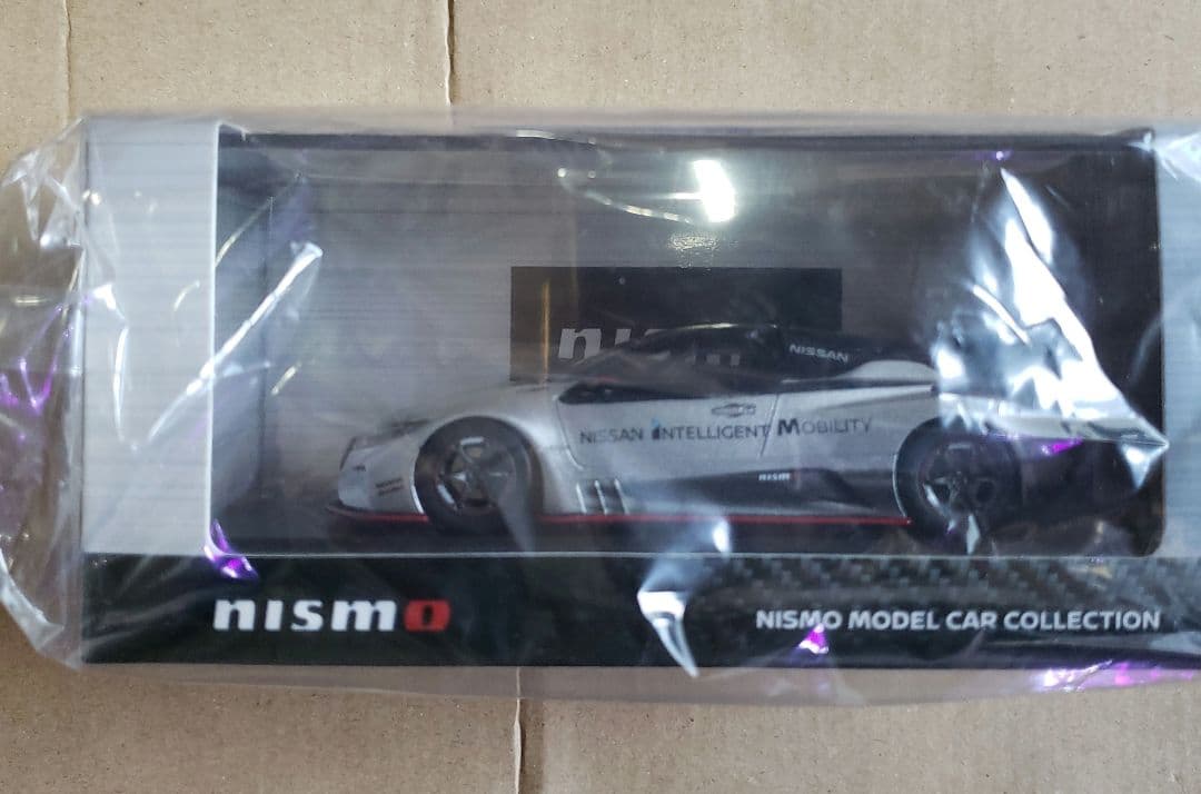 1/43 NISSAN LEAF NISMO RC ニッサン リーフ ニスモ