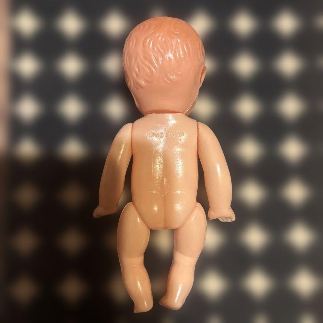 アンティーク セルロイド人形　青い目　瞳をとじる　香港　赤ちゃん