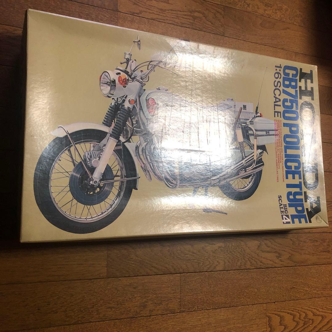 HONDA CB750 POLICE TYPE 1/6スケール