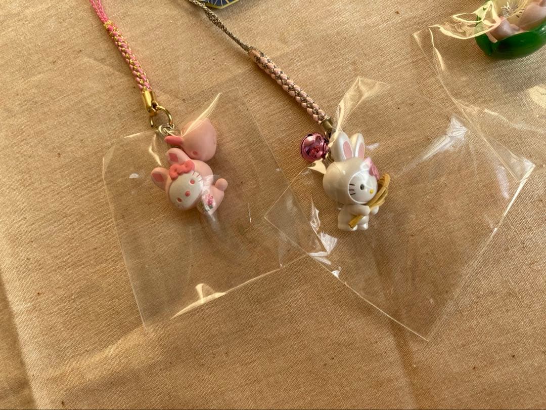 キティ　ストラップ　うさぎ　動物　北海道　箱根　仙石原　ピンク　和柄　根付け