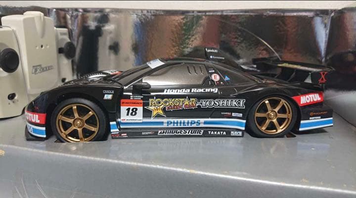 ラジコン　NSX