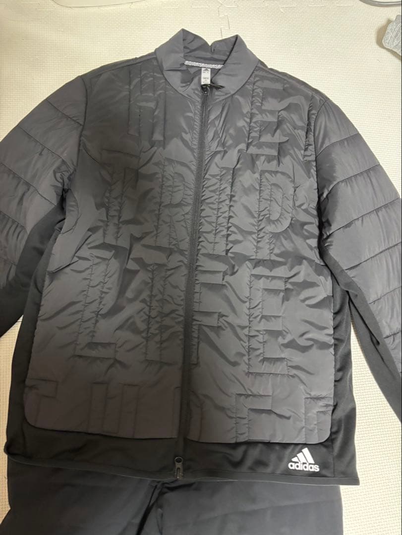 中綿ゴルフウェアセットアップ冬adidas