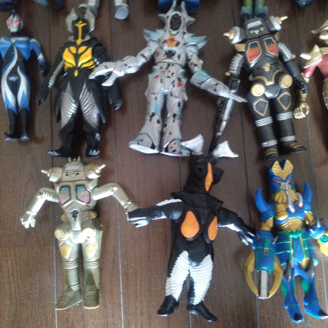 ウルトラマンと怪獣フィギュアセット 全54体