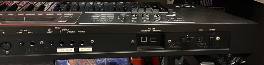 希少限定カラー ローランド JUNO-DS61B 61鍵盤 シンセサイザー