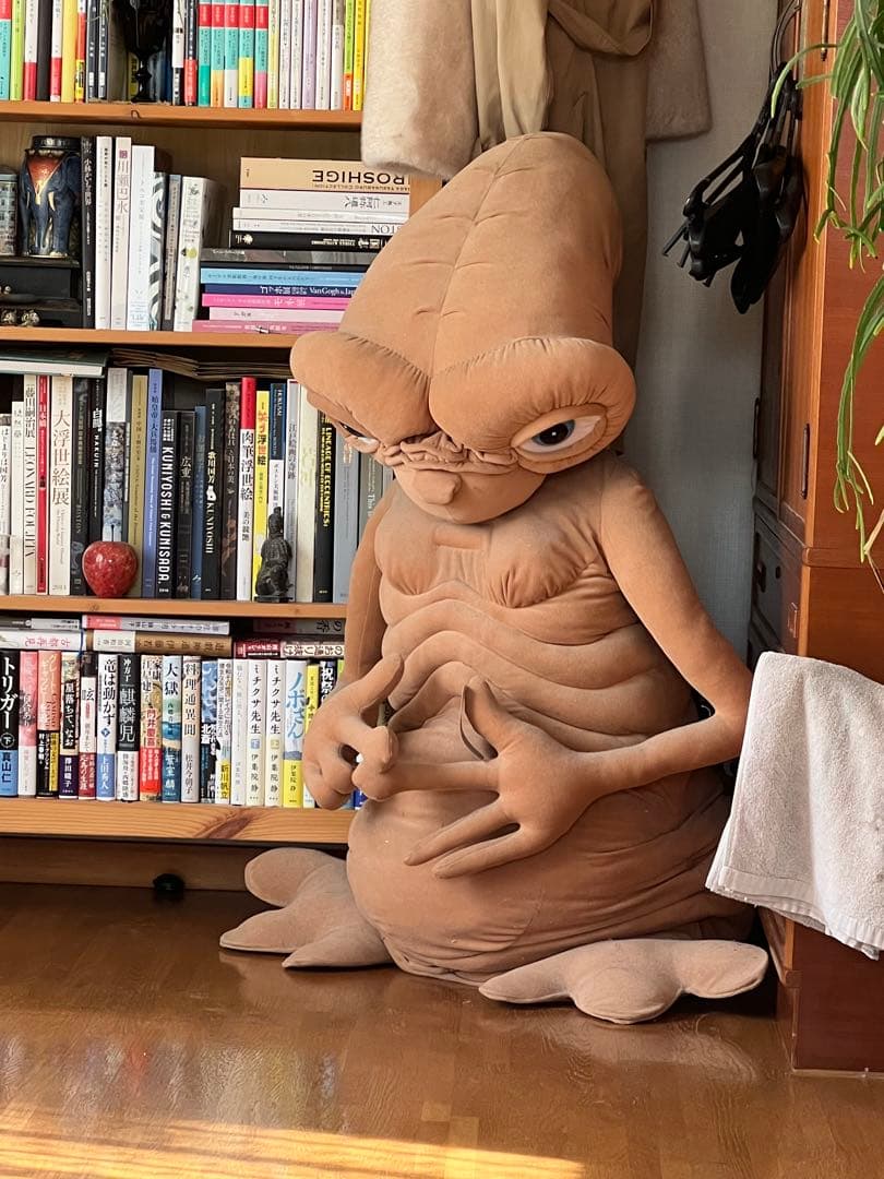 E.T. ぬいぐるみ 巨大　トイザらス42in 約110cm