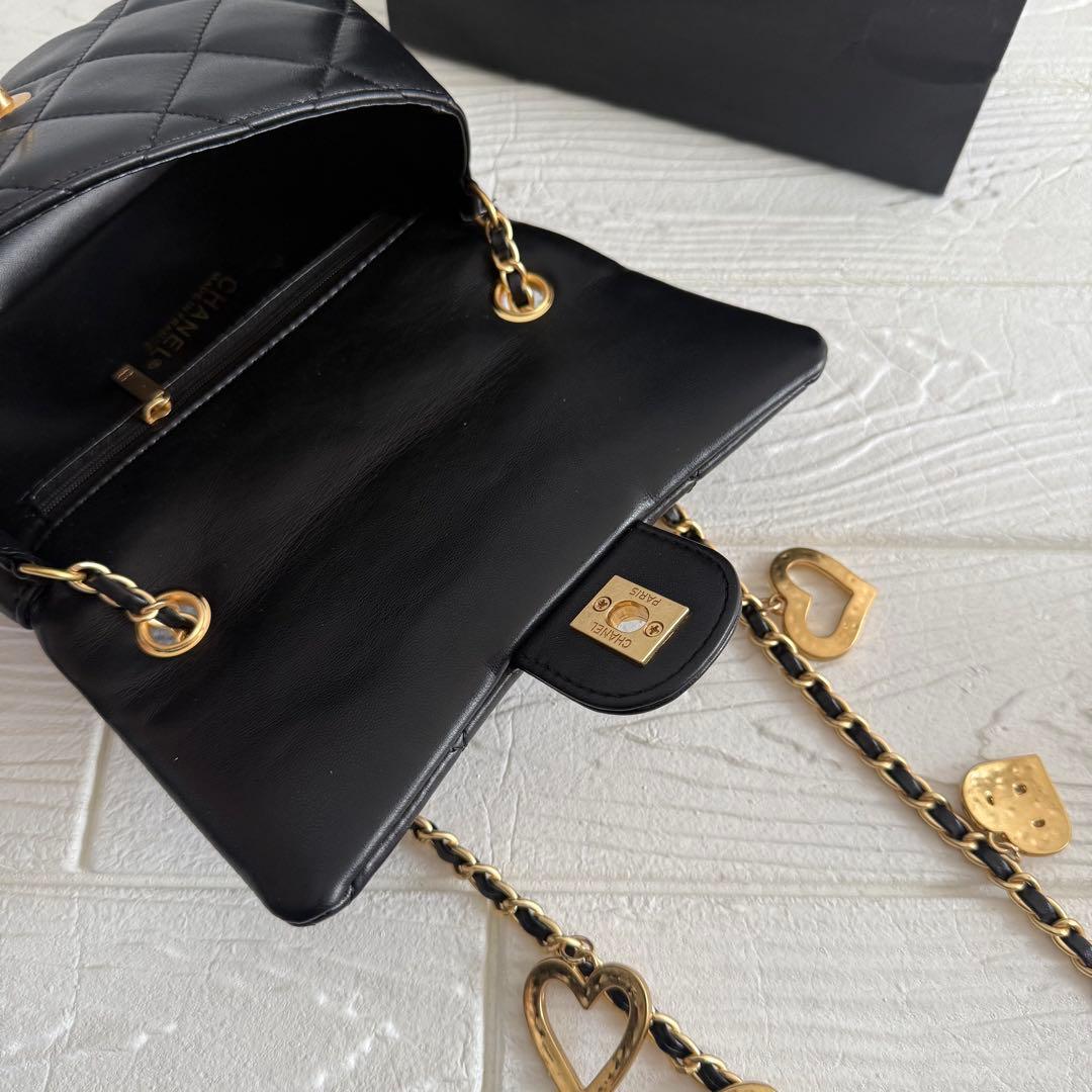 CHANEL ショルダーバッグ ハートチャーム ノベルティ