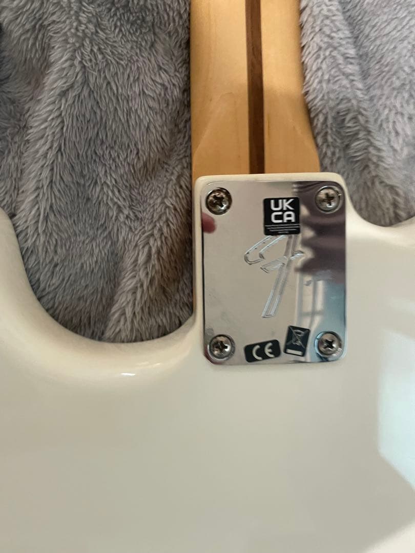 Fender エレキギター ホワイト
