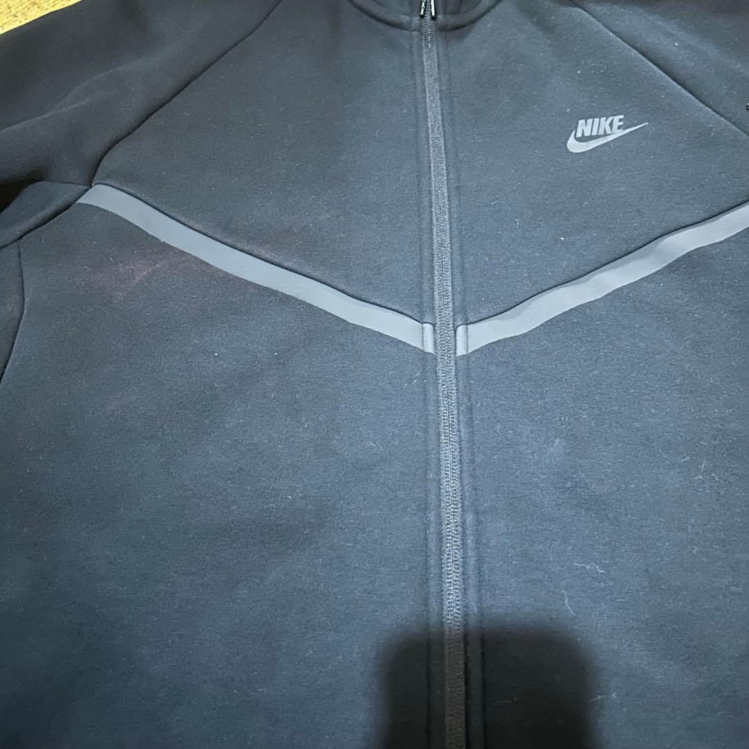Nike テックフリース　フルジップパーカー