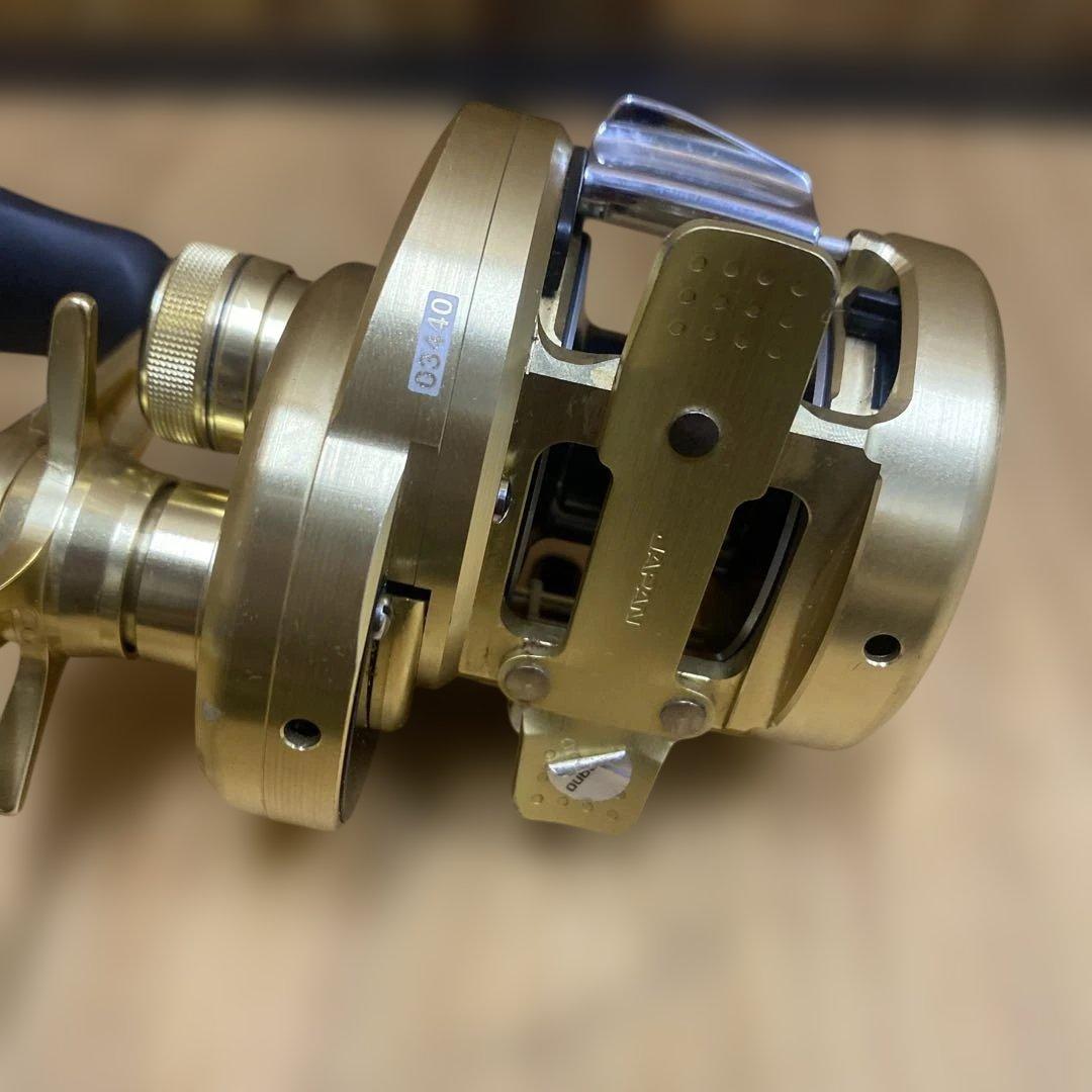 シマノ　カルカッタコンクエスト　201 HG ハイギア　左　ルアー