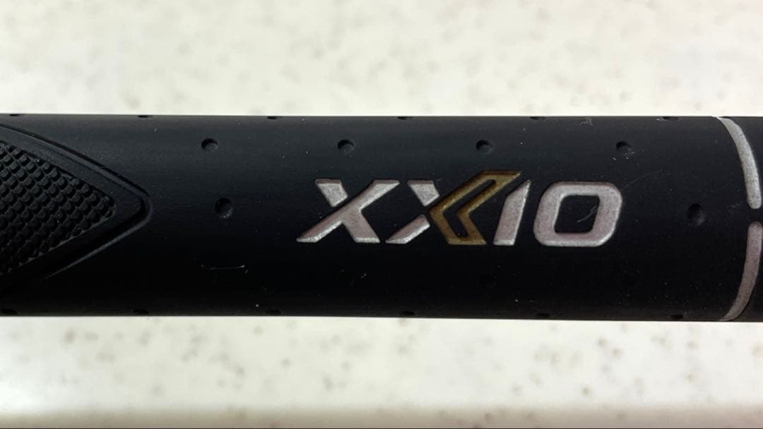 ゼクシオ12 レディース　アイアン　6番　希少　Rシャフト ボルドー