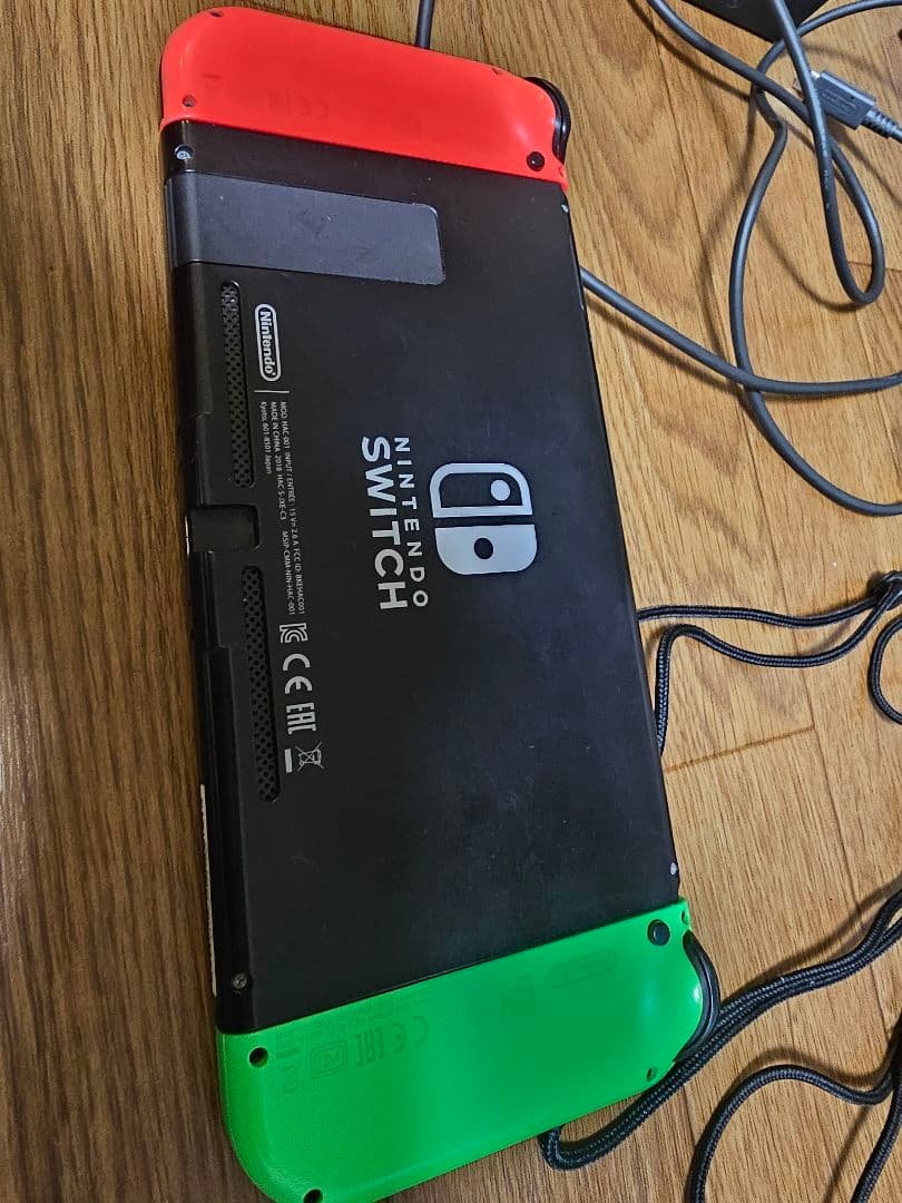 Nintendo Switch 本体 グリーン/レッド