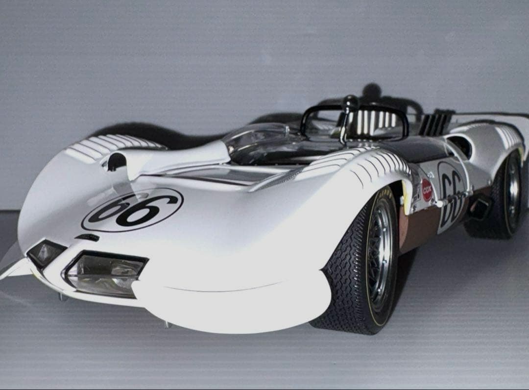 オートアート シャパラル2 スポーツレーサー 1/18