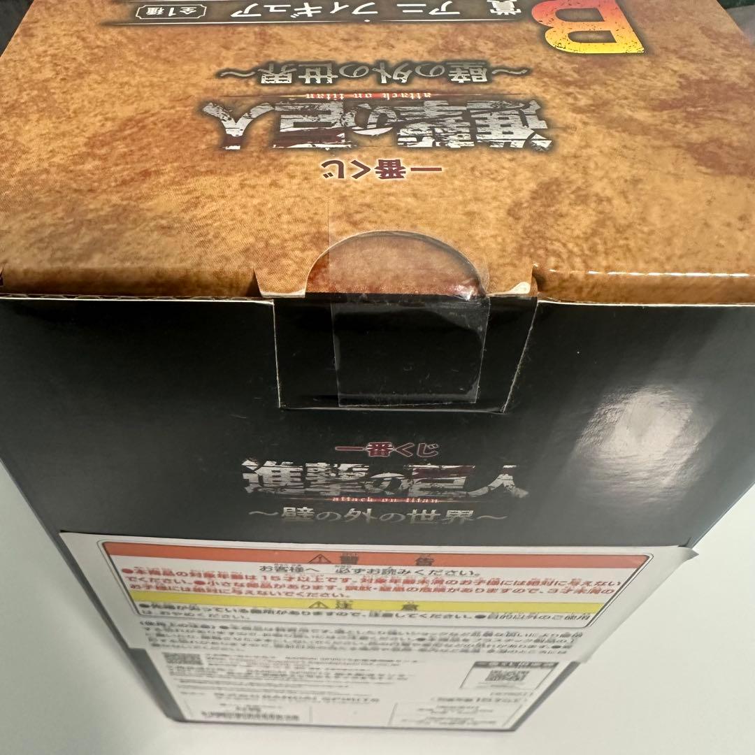 1番くじ　進撃の巨人　フィギュア　アニ　リヴァイ　ハンジ