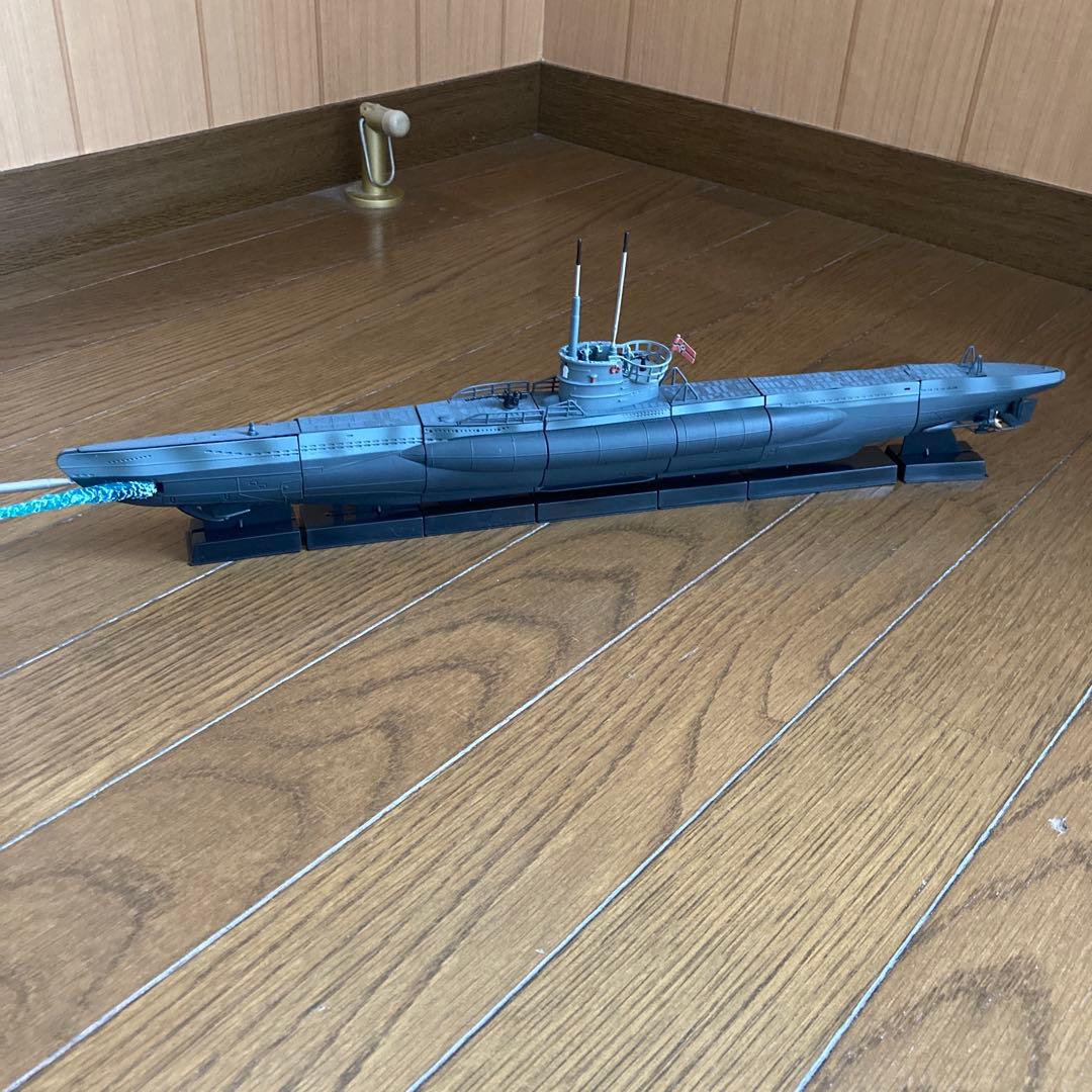 タルガ　高密度模型U-ボート迷彩モデル1/144潜水艦内部構造付き