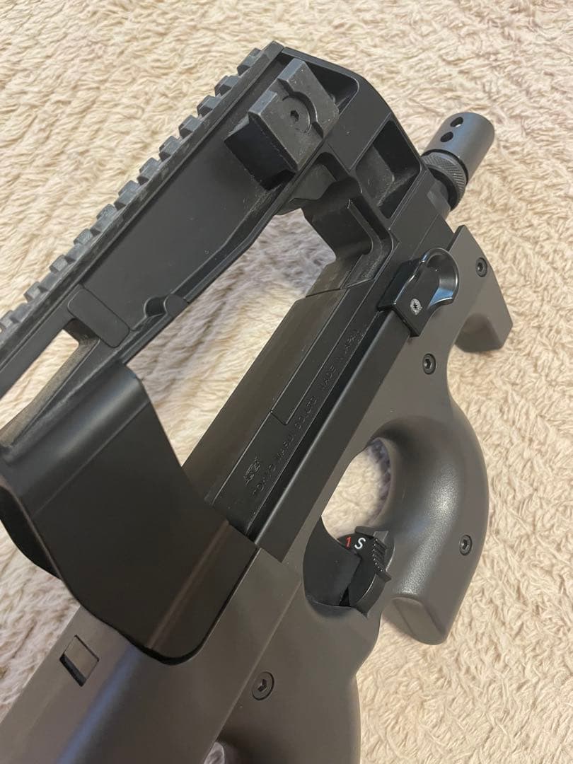 東京マルイ　P90 TR 電動ガン
