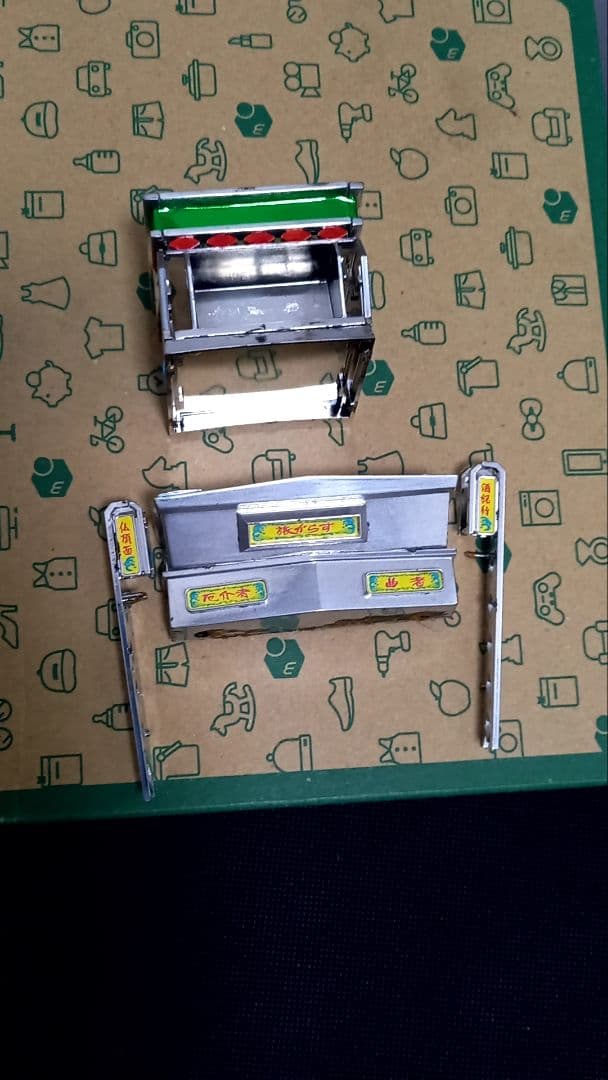 【kanto2020さま専用】デコトラ　ジャンク品、パーツ・ステッカー詰め合わせ