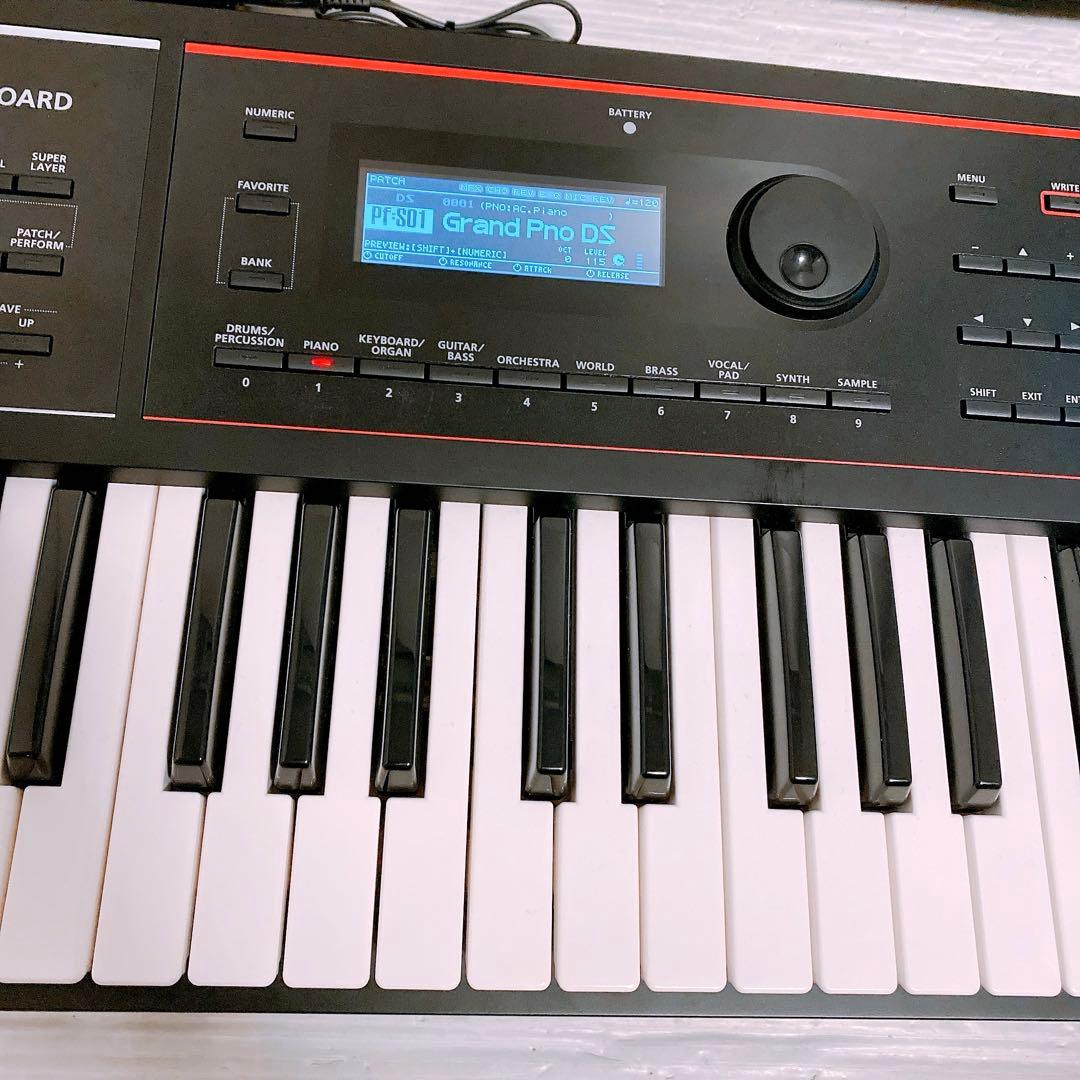 Roland JUNO-DS61 シンセサイザー ケース付属